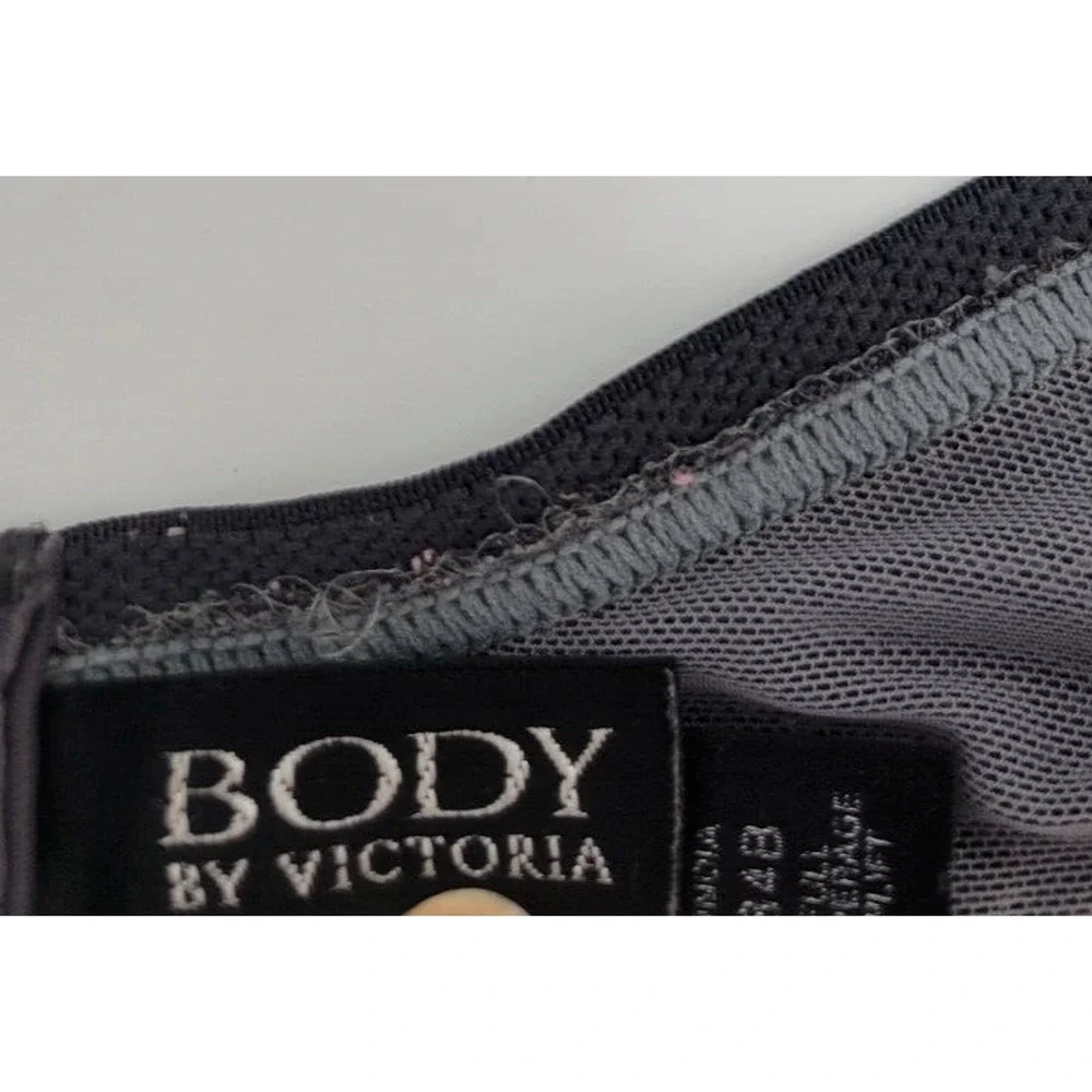 Victoria's Secret Body Gray Full Figure‎ Uplift Underwire Bra SZ 34B